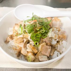 チャーシュー丼 大