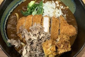 鶏天牛肉カツカレーうどん
