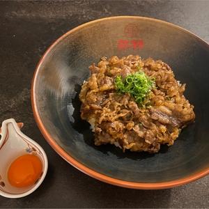 和牛丼+生たまご