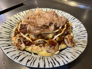 米粉お好み焼き:MIX玉(豚、いか、えび)