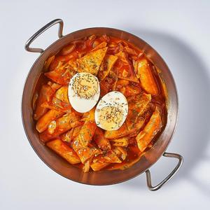 トッポキ/Tteokbokki: Spicy Korean Rice Cakes