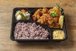 トリカラ弁当