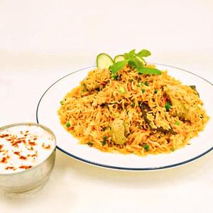チキンビリヤニ(Chicken Biryani)