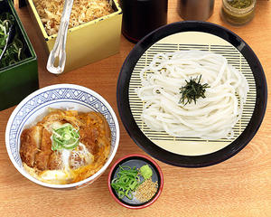 カツ丼とざるうどんセット