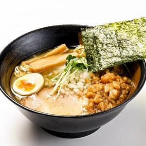 こってり背脂ラーメン醤油