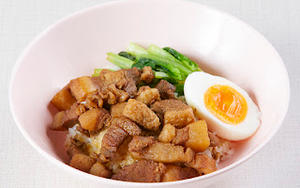 魯肉飯(ルーローハン)