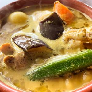 ココナッツチキンカレー