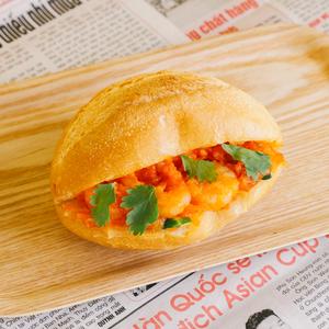 エビチリ バインミーS【Chili Shrimp Banh Mi S-size】