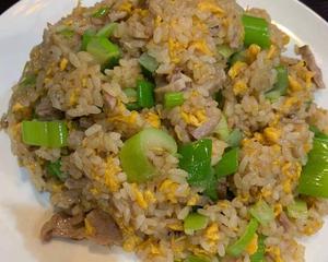 チャーシューと青葱のチャーハン
