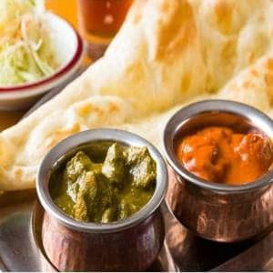 B 2カレーライスorナン サラダ付きセット 2Curry + Salad + Nan or  Rice