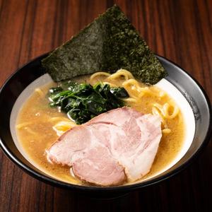 豚骨醤油ラーメン