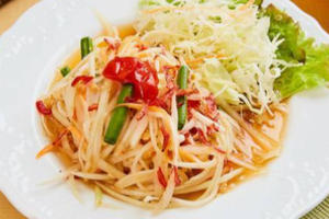 パパイヤサラダ Papaya Salad