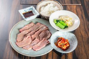 神戸牛焼肉弁当(300g)