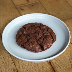 CHOCOLATE ＆ ALMOND COOKIE