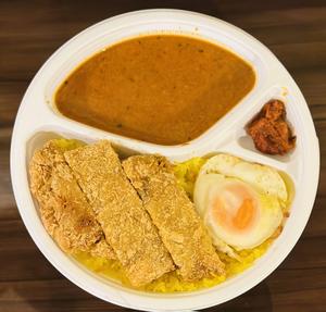 キーマカツカレー弁当