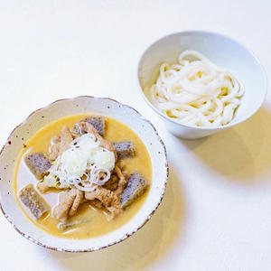 味噌もつ煮うどん(うどん大)