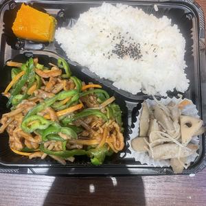 青椒肉絲弁当