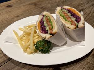 【野菜たっぶり】ベジタリアンサンドイッチ
