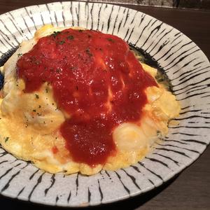 ふわとろオムライス～旨辛いトマトソース～