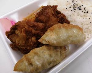 揚げ餃子・醤油旨塩あいもり弁当