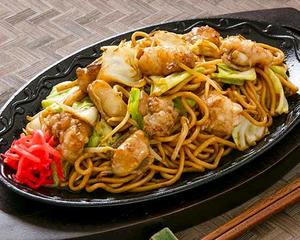 ホルモン焼肉焼きそば(120グラム) Grilled Offal Yakisoba