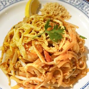 R-3 パッドタイ焼きビーフン Pad Thai