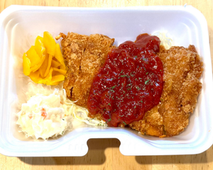 ● 【カテゴリー内 人気No.2】自家製チキンカツ トマトソース ライスセット ※ソース別盛り