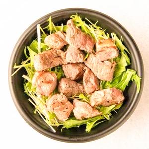 プライムビーフサイコロステーキ丼