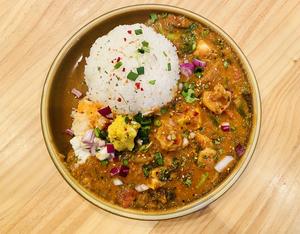 季節野菜と海老のビンダルーカレー Spring vegetables and shrimp vindaloo
