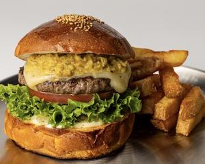 ハラペーニョペッパージャックチーズバーガー