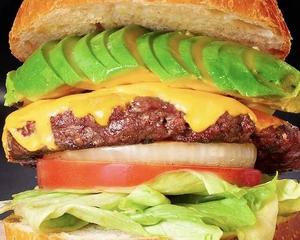アボカドチーズバーガー