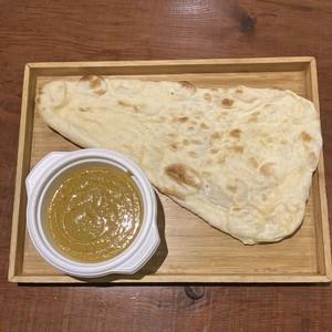 シーフードカレー＆ナンまたはライスmix seafood curry