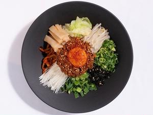 王道野菜×烈火の旨辛まぜソバ