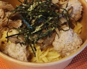 選べる具材ときのこのバター醤油パスタ