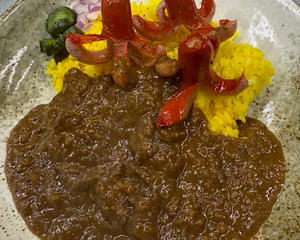 赤ウィンナーのせカレー