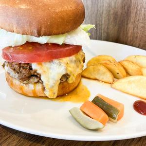 カレーチーズバーガー