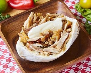 ハルーミケバブサンド Chicken Toasted Halloumi Cheese Sandwich