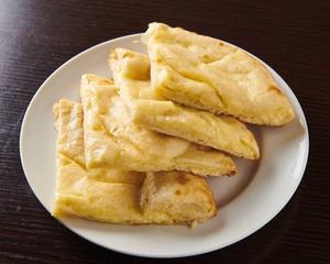 チーズナン/Cheese Nan