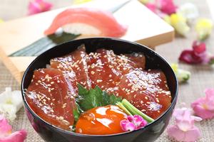 まぐろの熟成漬丼