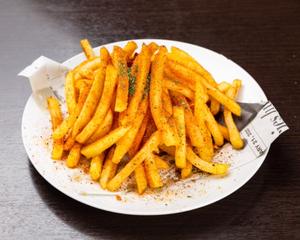 うま辛ポテトフライ