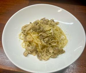 フンギ(5種のキノコパスタ)