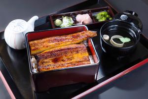 鰻重【並】 竹(鰻3/4尾)※お漬物、お吸い物、ワサビ付