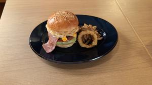 ベーコンエッグバーガー