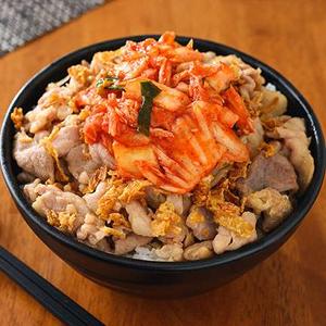 キムチガリバタ豚丼並(お肉200g)