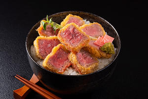 シンタマビフかつ丼