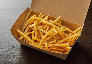 なるとキッチン 山盛りフライドポテト