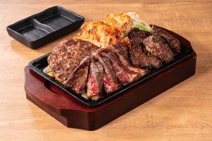 クアトロコンボ丼