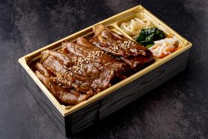 とろける脂と上質な肉質のコラボ！ 松阪牛特上ロース重