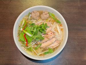 スコータイチキンヌードル