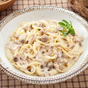 3種のキノコのクリームパスタ